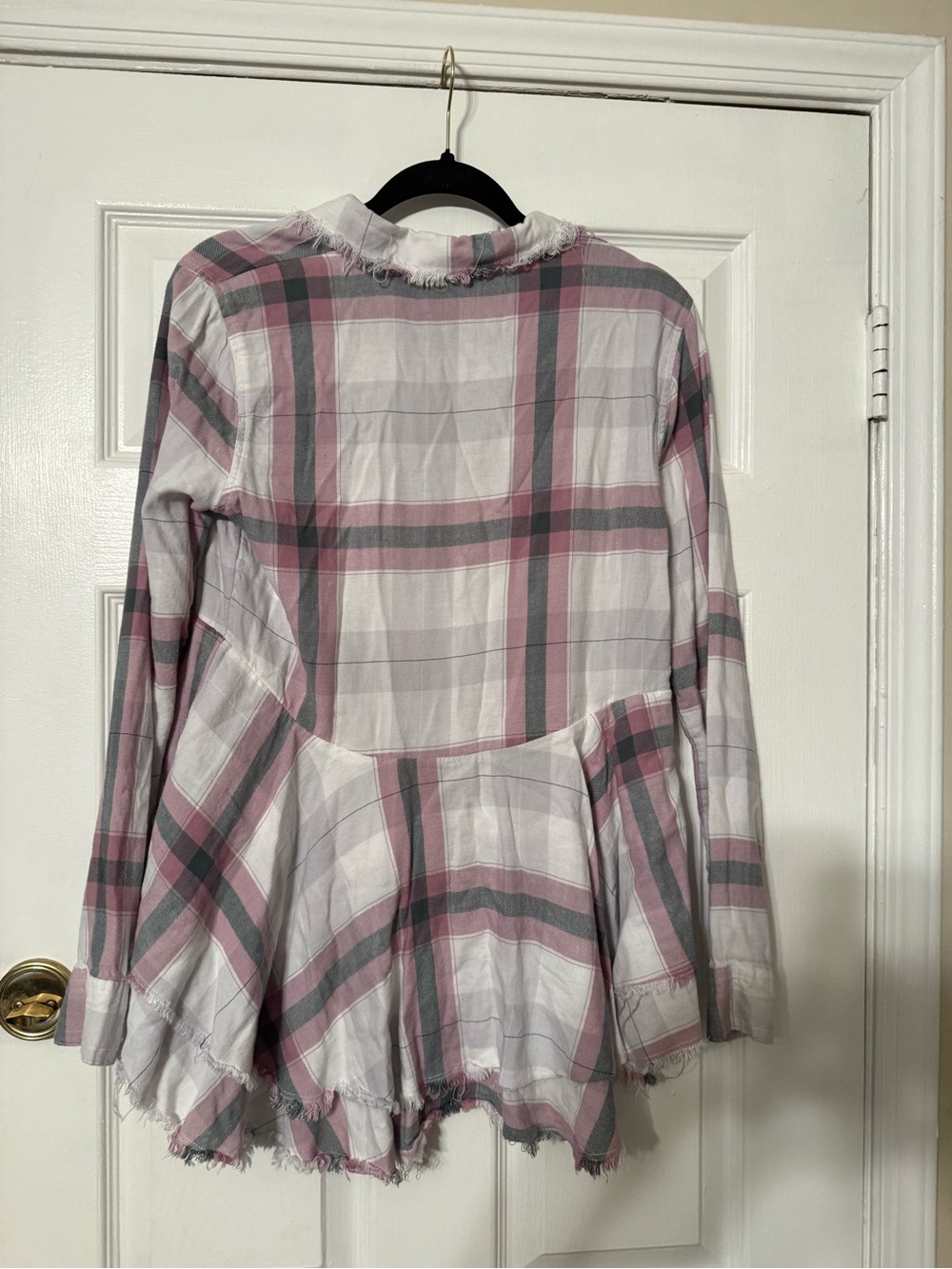 True Craft Pink and Gray Plaid Button-Up Top - Picture 4 of 6
